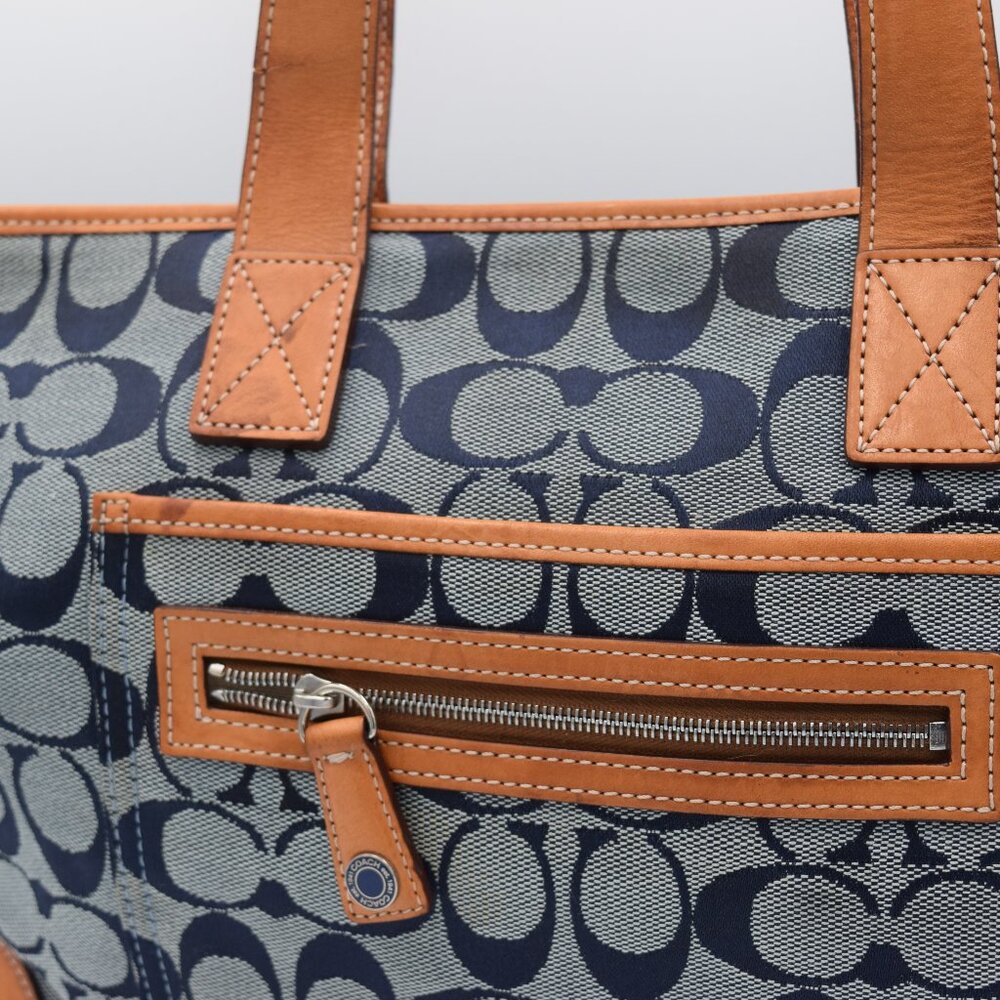 VINTAGE 2001 Coach Signature "C" Denim Blue Jacquard Canvas Tote - Picture 7 of 16